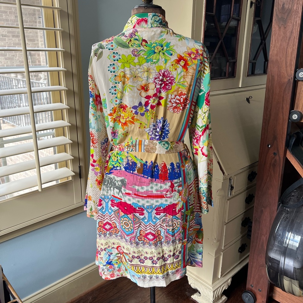 Johnny Was Colorful 100% Silk Floral Short Robe - Picture 2 of 13